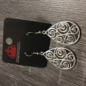 Silver Earrings w/light yellow chips